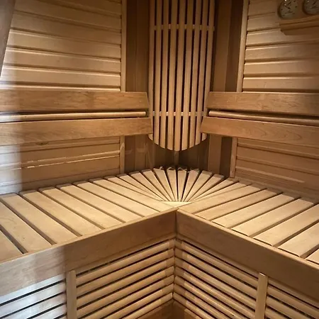 Shale Anemona בוקובל